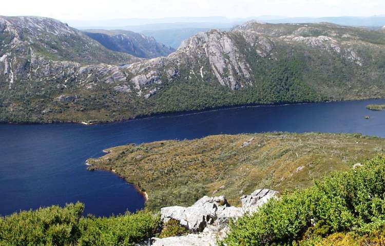Dove Lake from Mount Marion lookout