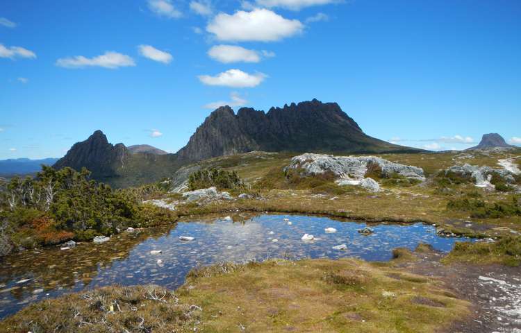 day 1 Cradle Mountain and proud Barn Bluff