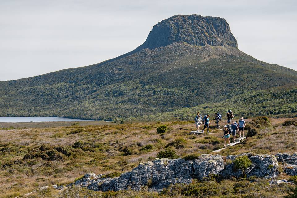 Walkers hiking though Cradle Mountain