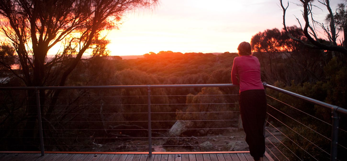 Sunset Bay of Fires Lodge