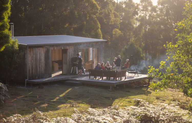 Guests, Patio, Barbeque, Guides