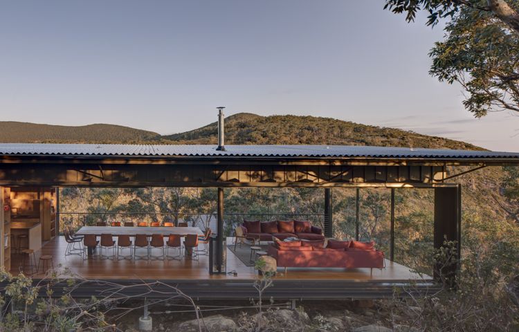 Three Capes Track crescent lodge