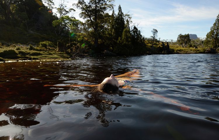 cradle mt lake swimming